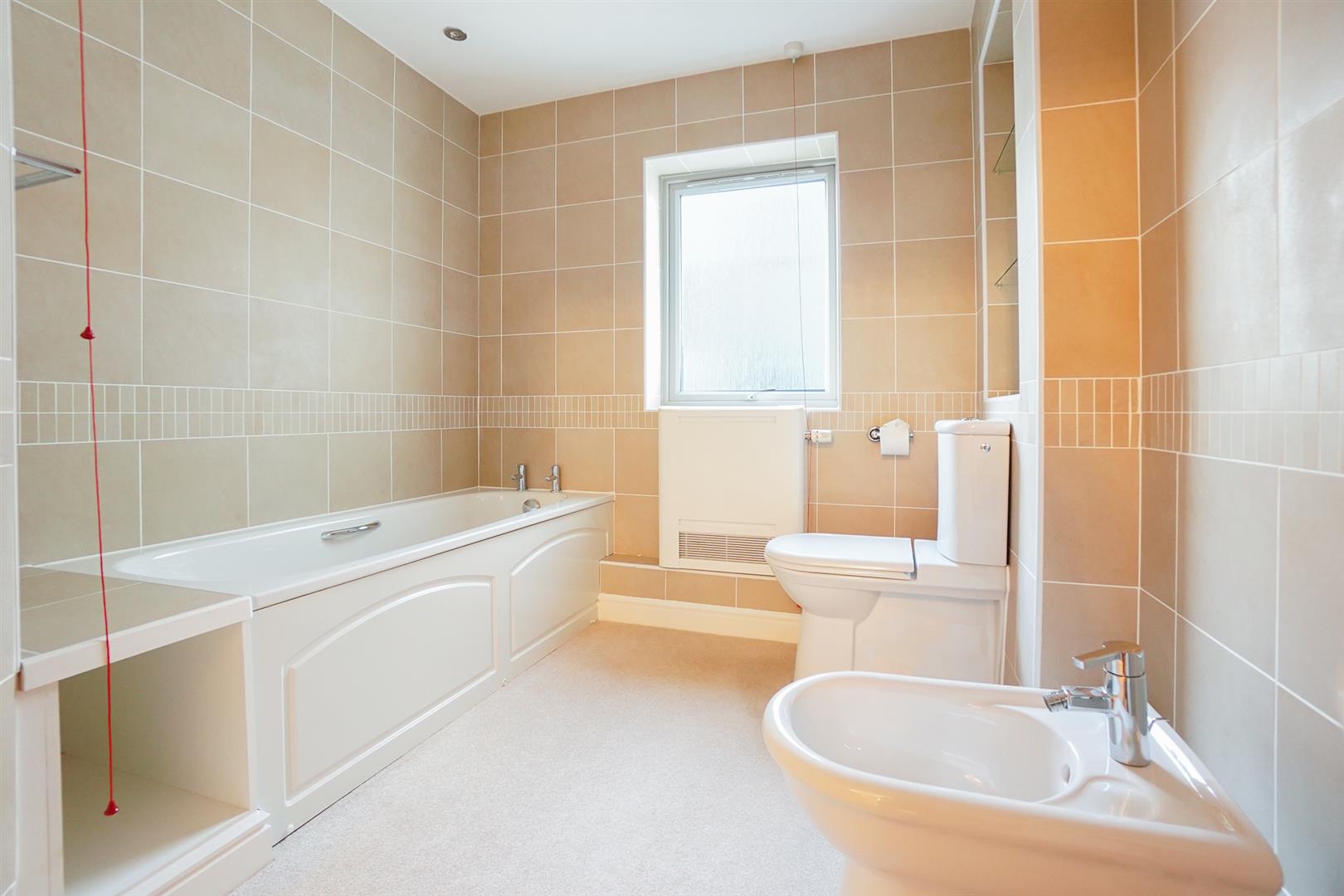 Margaret Court, Tiddington, StratfordUponAvon Vaughan Reynolds